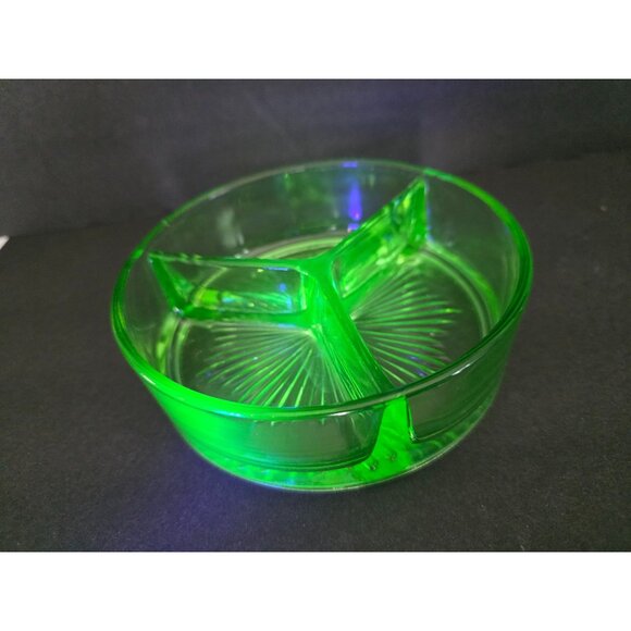Vintage Green Uranium Depression Glass Divided Dish - Picture 1 of 7